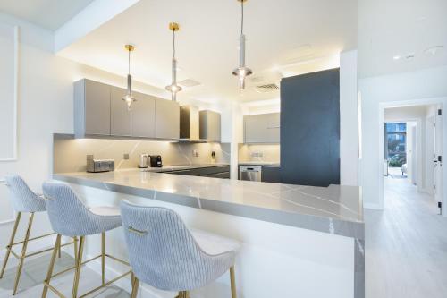 Palm Home next to Nakheel Mall with Private Beach, Dubai (photo 4)