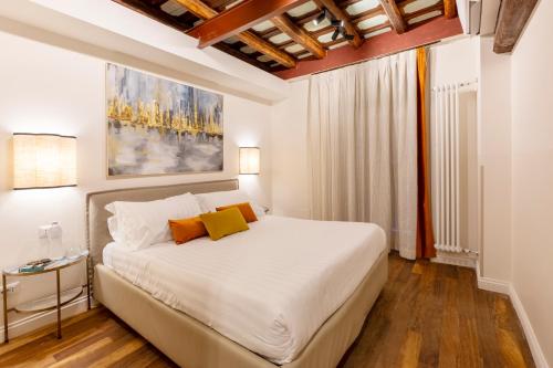 ROMAC Baullari IV Large apartment in Campo de' Fiori, Rome (photo 9)