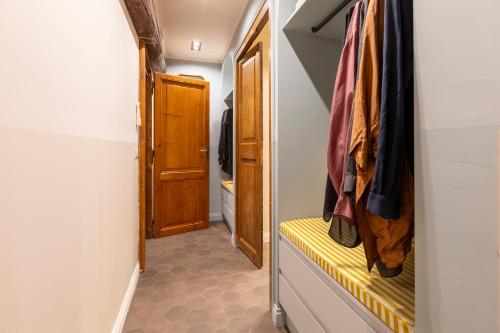 ROMAC Baullari IV Large apartment in Campo de' Fiori - image 14