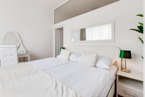 Three-Bedroom Apartment image 6
