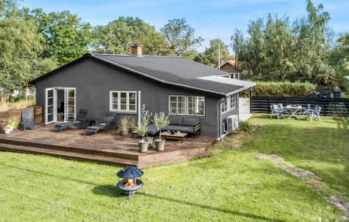  Stunning Home In Gørlev With Wifi in Gørlev