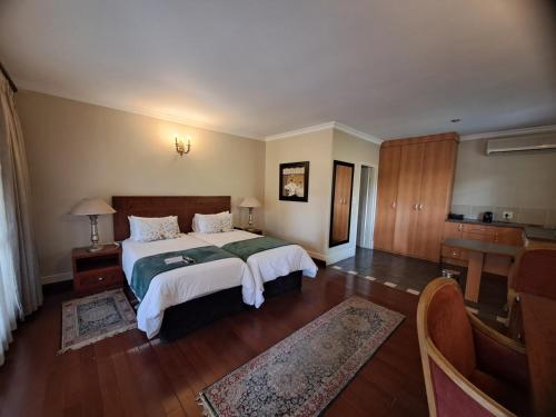 598093952 Three Rivers Lodge and Villas