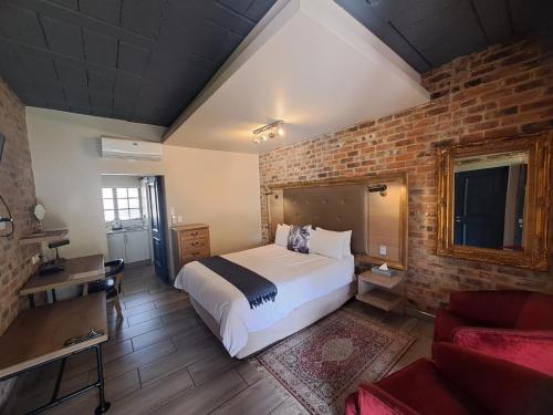 598095326 Three Rivers Lodge and Villas