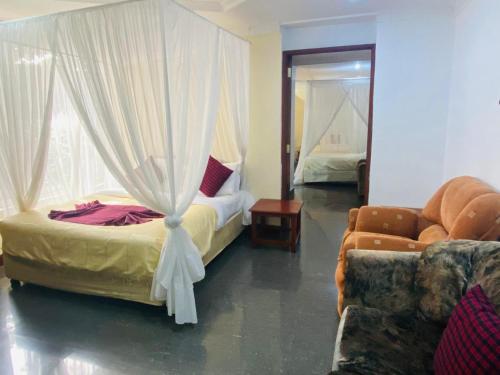 Family Double Room image 6