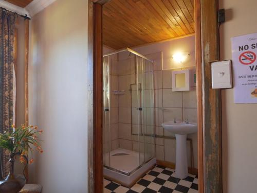 Autumn Breeze Manor Guest House