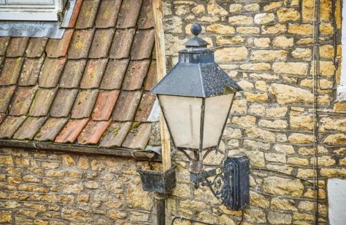 Rose & Star Cottage, Frome (photo 9)