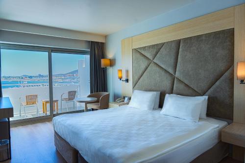 Altin Yunus Hotel & Spa Room Type - Superior Double Room with Sea View