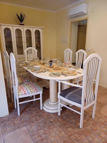 Létesítmények, Kitsch apartment in Rasquera