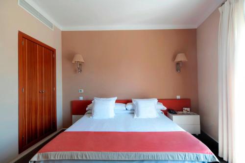 UR Portofino - image 12