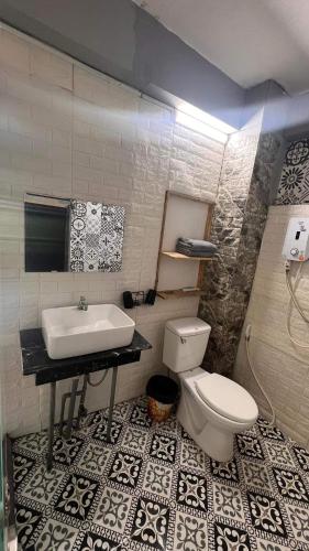 Deluxe Double Room image 7