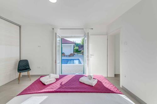 Iekārtas, Villa Great Escape in Šumet