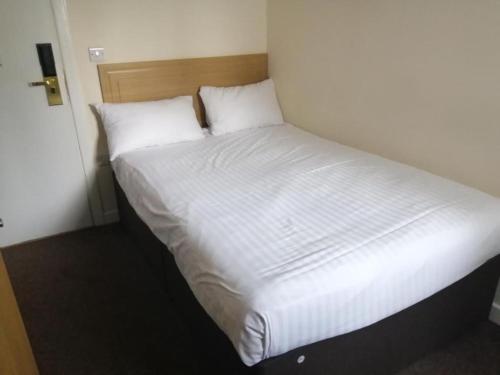 1 double bed
