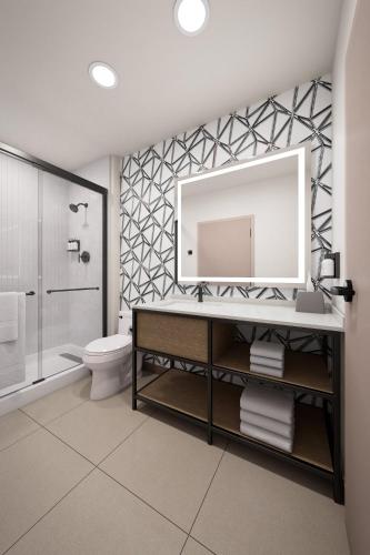 King Studio Suite