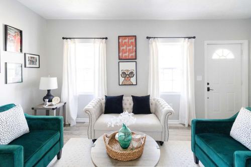Ohio Wine Country Home, sleeps 8 in Geneva, USA