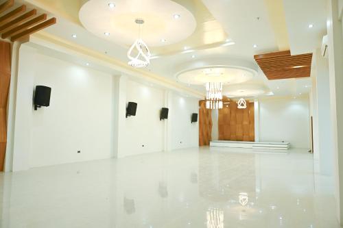 Bankett-terem, LOLITA HEIGHTS HOTEL near Daniel Z. Romualdez repülőtér