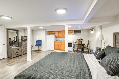 Walkable Elmont Studio 19 Mi to New York City! detail