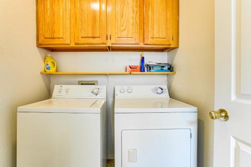 Furnished Patio, Fenced Yard Home in Green Valley