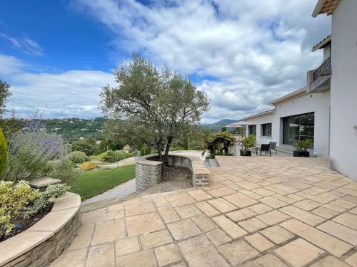 Villa d'Exception in Mercuer