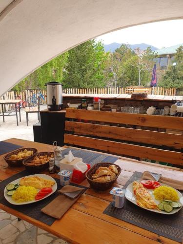 Agat Yurt Camp in คาชิ-เซย์