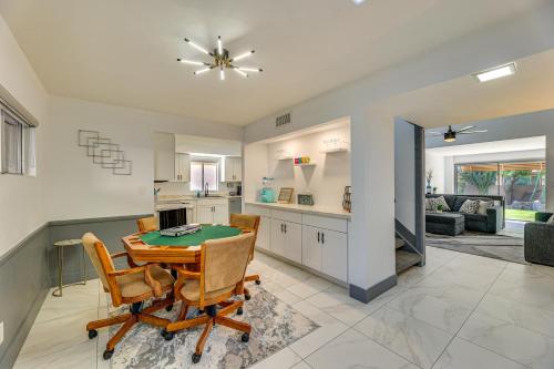 Private Putting Green and Patio Sun Lakes Home! in ซันเลค