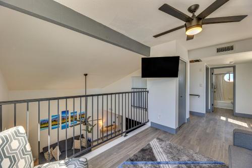 Private Putting Green and Patio Sun Lakes Home! in ซันเลค