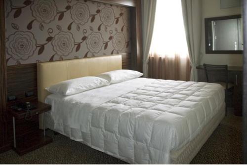 Hotel Novelli - image 3