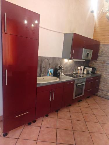 Neu Maisonette Haus jedes Zimmer mit eigenem Bad 7 Betten, Schlafen wie im Hotel mit Einbauküche in Eschweiler, Deutschland