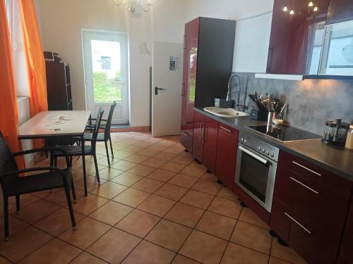 Faciliteiten, Neu Maisonette Haus jedes Zimmer mit eigenem Bad , Schlafen wie im Hotel mit Einbauküche (Neu Maisonette Haus jedes Zimmer mit eigenem Bad , Schlafen wie im Hotel mit Einbaukuche) in Eschweiler