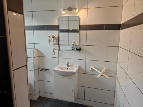 Badkamer, Neu Maisonette Haus jedes Zimmer mit eigenem Bad , Schlafen wie im Hotel mit Einbauküche (Neu Maisonette Haus jedes Zimmer mit eigenem Bad , Schlafen wie im Hotel mit Einbaukuche) in Eschweiler