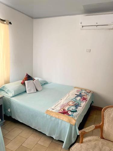 Studio Apartment image 3