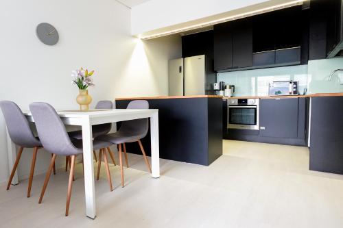 GuestFirst- Vibrant Helsinki Stay 5 Min to Design District, Helsinki (foto 6)