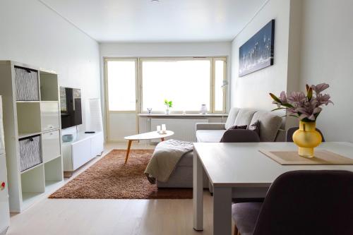 GuestFirst- Vibrant Helsinki Stay 5 Min to Design District, Helsinki (foto 4)