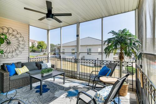 Condo w/ Pool ~ 2 Mi to Table Rock Lake!, Branson