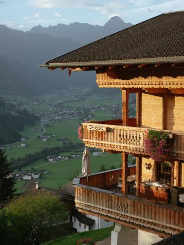Schulhaus Tirol in Zell am Ziller, Österreich