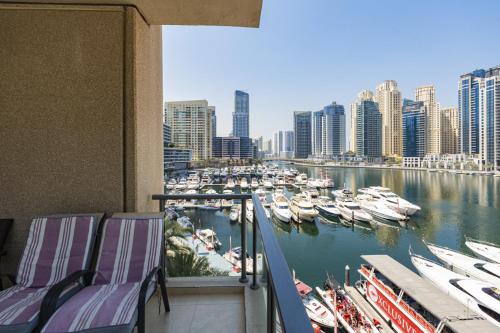 Luxurious Waterfront at Al Majara Dubai Marina - image 3