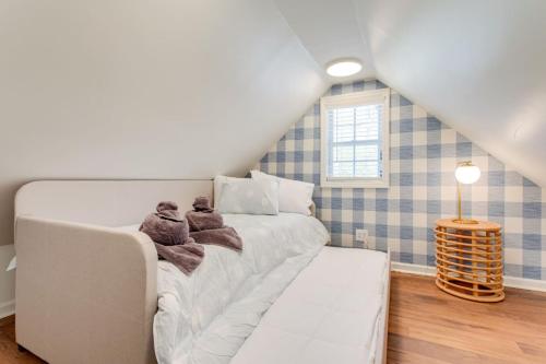 Sweet Tea Cottage 1BR and Loft in Murfreesboro, USA