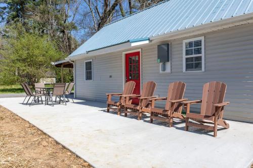 Sweet Tea Cottage 1BR and Loft in Murfreesboro, USA