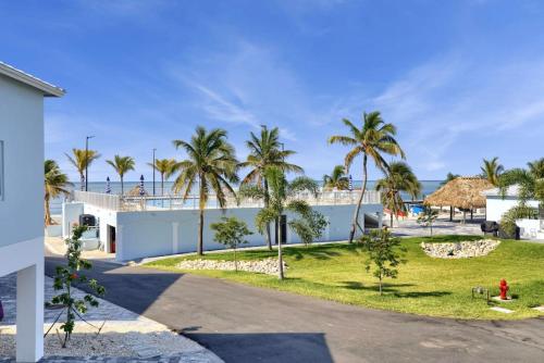 Ocean Front Breeze in Paradise in Marathon, USA
