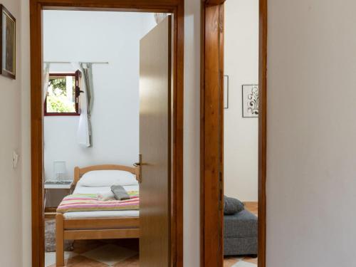 Apartments Franka - One Bedroom Apartment with Terrace and Garden View A2 1