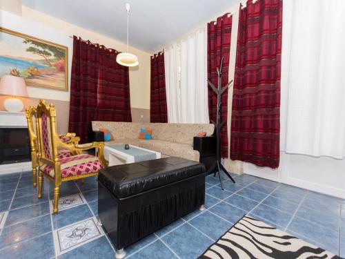 Villa Stil - Two Bedroom Apartment with Terrace and Sea View Premium, Trogir (Traù) (foto 2)