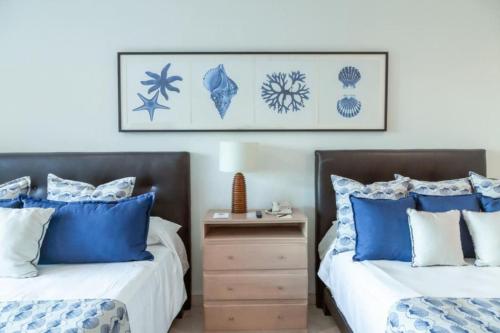 Beachfront Premium Ocean View 5 Star VLE 1604 - image 4