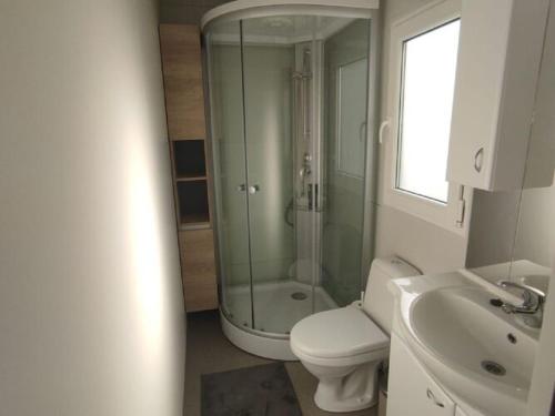 Dalmatino Pleasure Mobile Home - Two Bedroom Mobile Home With Terrace - Privlaka