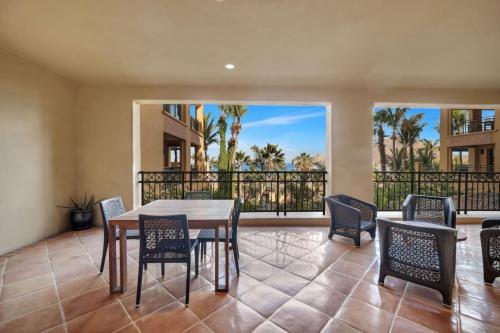 2 BD 5-Star Beachfront Paradise in Cabo San Lucas, Mexico