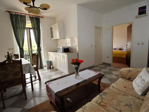 Apartments Sea Star Mlini - One Bedroom Apartment with Balcony A2 in Cibaca