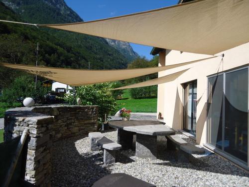 Casa MIRO' in Brione