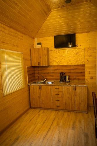 Tiran in 葉格納茲