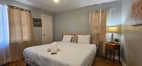 Dauphin District Darling #1-Downtown Restaurants - image 12