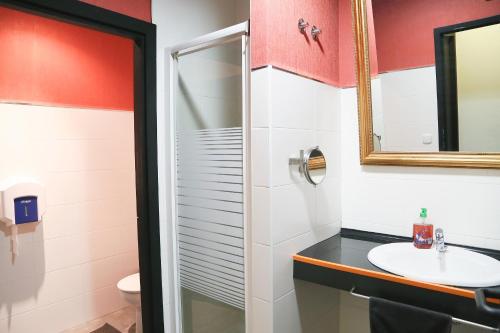 Hostels Meetingpoint - image 2