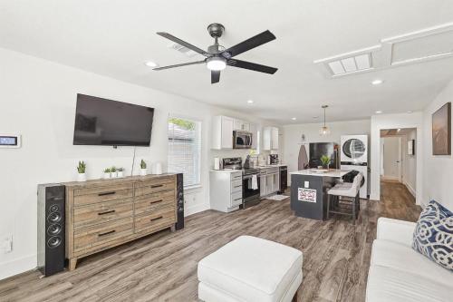 Best of Bishop Arts 2BD with Style & Comfort in Dallas, USA