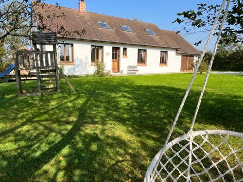 Maison de campagne avec jacuzzi gîte à louer Henneveux